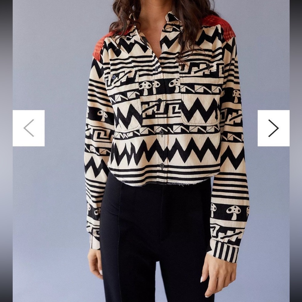 urban outfitters BDG Striped Geometric Plaid Corduroy Button Up Crop Top SizeM